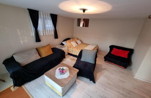 Paracin Apartment | Donna Apartman