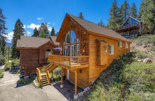 Truckee House | Donner Lake Home Walk to the Lake Trails & Family Activities