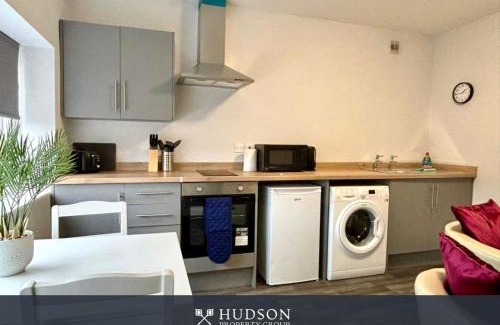 Donnington Apartment | Donnington Apartments - Studio 2