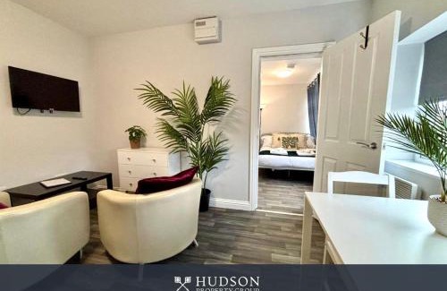 Donnington Apartment | Donnington Apartments - Studio 2