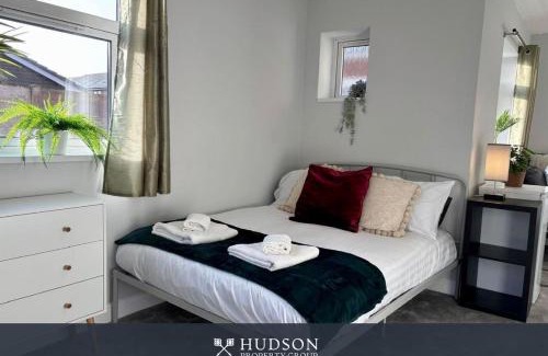 Donnington Apartment | Donnington Apartments - Studio 3