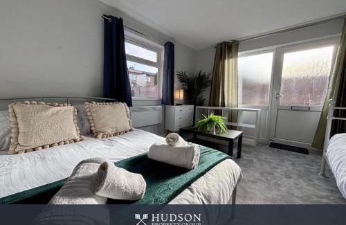 Donnington Apartment | Donnington Apartments - Studio 4