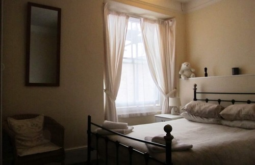 Truro House | Donnington Guest House