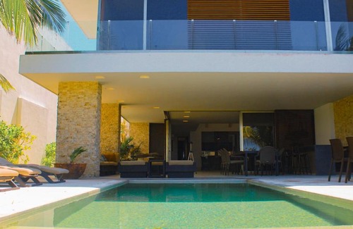 Progreso Municipality House | Donoussa Beach home