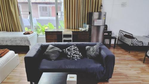 Nana Cabin | Doodle Lodge Bangkok