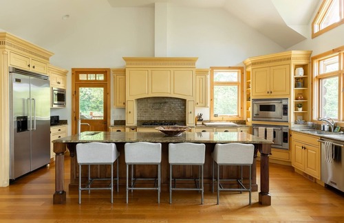 Ancram House | Doodletown Lodge & Cabin: Pool—Pickleball—Tennis+