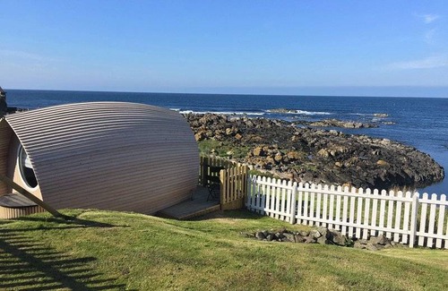 Sandhaven House | Door to the Shore - Seafront Cottages