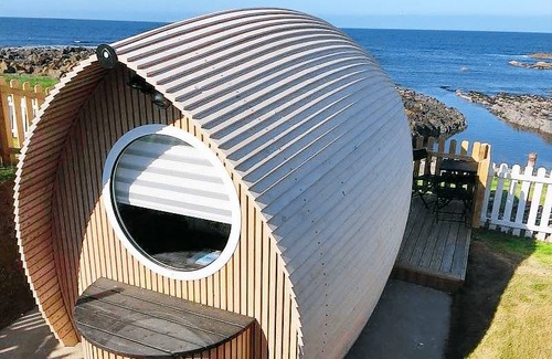 Sandhaven House | Door to the Shore - Seafront Cottages