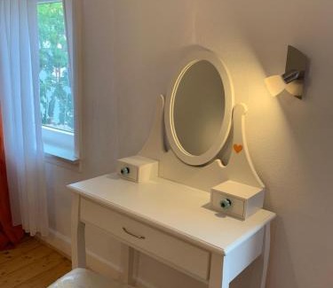 Wolfhagen Apartment | Doppelhaushälfte - gemütlich wohnen im Fachwerkhaus - 5 Schlafzimmer, 2 Bäder