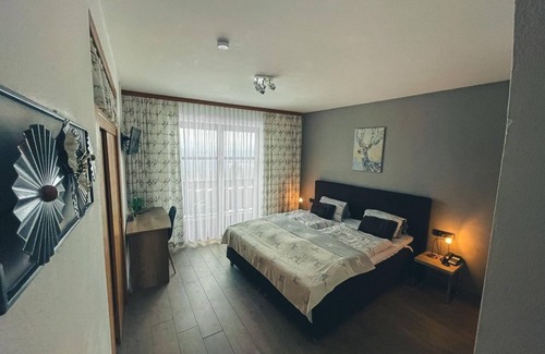 Millstatt Bed & Breakfast | Doppelzimmer 14, WC und Dusche Getrennt, Südbalkon - Hotel-gasthof Lammersdorf