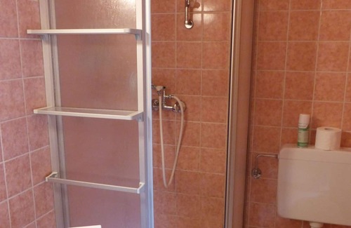 Finkenbach Cottage | Doppelzimmer 202 - Gasthaus Zum Goldenen Löwen