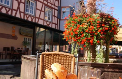 Ettenheim Cottage | Doppelzimmer B mit Dusche und WC - Hotel Deutscher Hof