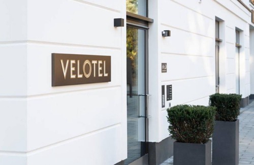 Bad Saarow Apartment | Doppelzimmer , Du/wc - Velotel Bad Saarow
