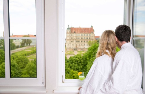 Guestrow House | Doppelzimmer Economy - Hotel am Schlosspark +