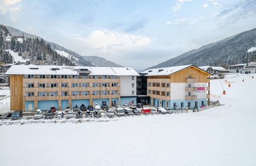 Bad Kleinkirchheim House | Doppelzimmer Kaiserburg - Cooee Alpin Hotel Bad Kleinkirchheim