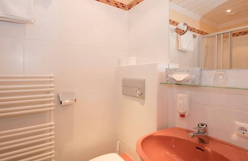 Feld am See House | Doppelzimmer Lebenslust Frühstück 1-4 Nächte - Bike-boutiquehotel Lindenhof