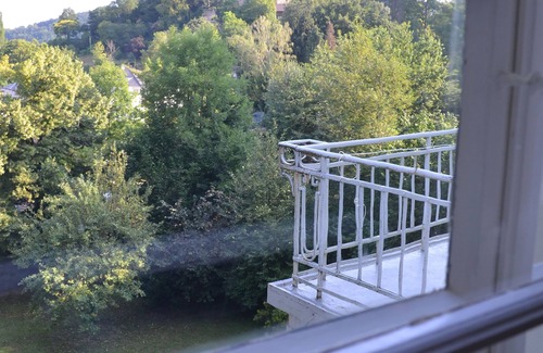 Badenweiler Apartment | Doppelzimmer "waldmooszimmer" mit Dusche/wc
