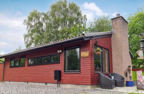 Marybank House | Dornie Lodge