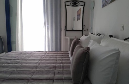 Old Town Naxos Hotel | Doron Hotel Delfini