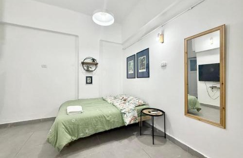 Old North Apartment | Dotan's Place By The Beach!