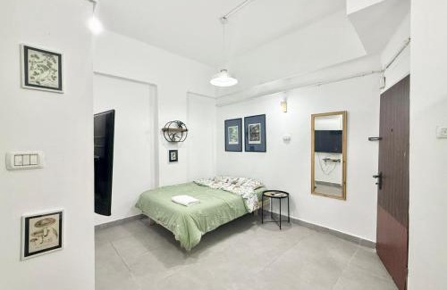 Old North Apartment | Dotan's Place By The Beach!