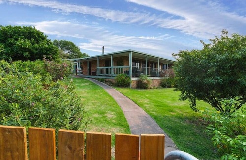 Mallacoota House | Dots Lakehouse Mallacoota