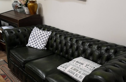 Bolton House | Double bedroom in a friendly home 5 mins drive to town centre