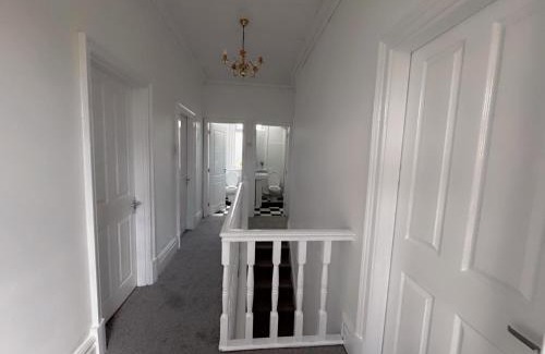 Salford House | Double-Bedroom in the Heart of Salford Manchester Perfect for Short Stays GCSW1