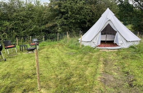 Loughborough Cabin | Double Bell Tent Farm Stay