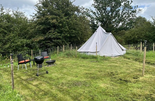 Loughborough Cabin | Double Bell Tent Farm Stay