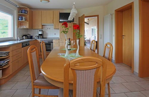 Vogtsburg Apartment | Double room yellow - Winery Baumer