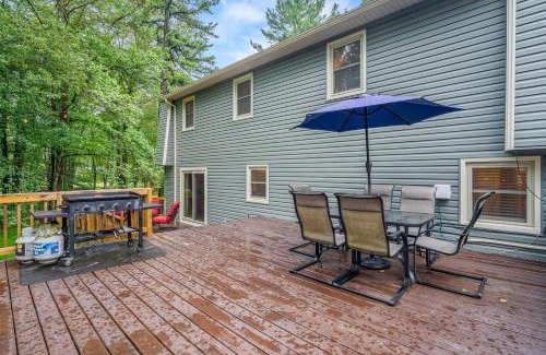 Lake Harmony House | Double Diamond Lodge by AvantStay Group Escape w Firepit Patio Activities