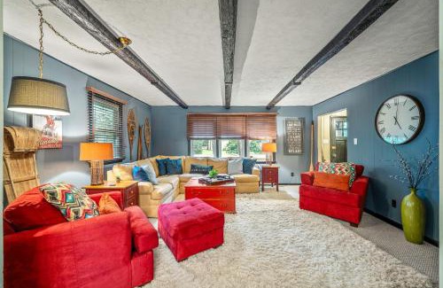 Lake Harmony House | Double Diamond Lodge by AvantStay Group Escape w Firepit Patio Activities