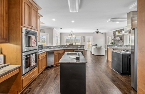 Wilson County House | Double Diamond Rentals - Country Dream on 25-Acres