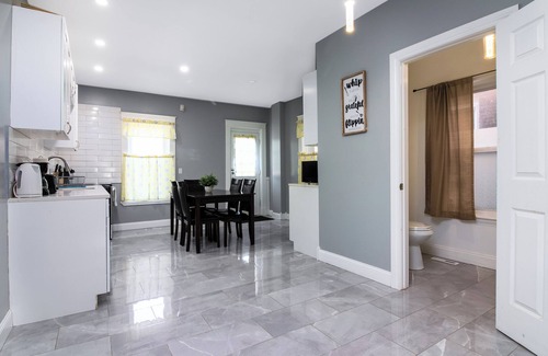 Niagara Falls House | Double House Rental – 11Br Perfect For Big Groups