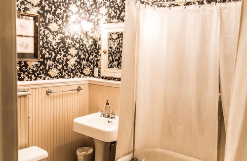 Westerwood Bed & Breakfast | Double Oaks Bed and Breakfast