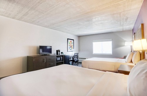 Overland Park Hotel | Double Queen in Overland Park