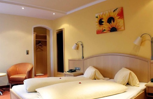 Bramberg am Wildkogel House | Double room in the main building - Landhotel Kaserer