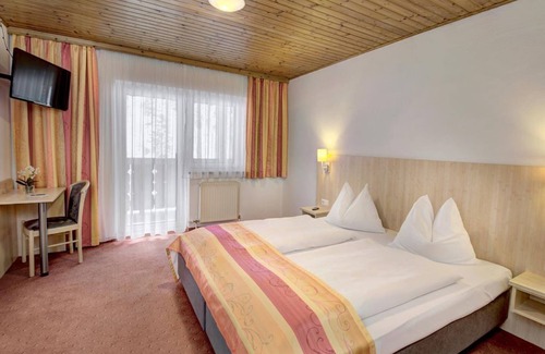 Muehlbach Am Hochkoenig House | Double room classic - Bike & Snow Hotel-Restaurant Lederer