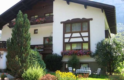 Schoppernau Apartment | Double room 1 - Guesthouse Melitta Moosbrugger