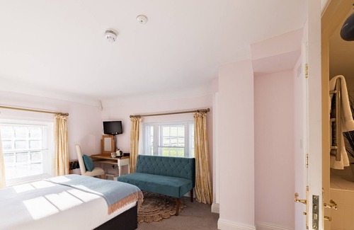 Hurstbourne Tarrant House | Double Room - Deluxe - Ensuite with bath and shower