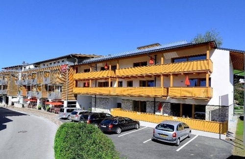 Maria Alm am Steinernen Meer Apartment | *Double room design half board - AlpenParks Hotel & Apartment Maria Alm