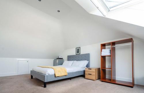 Bickley House | Double room in Bromley