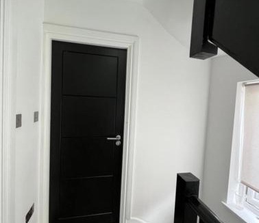 Chessington House | Double room in Chessington