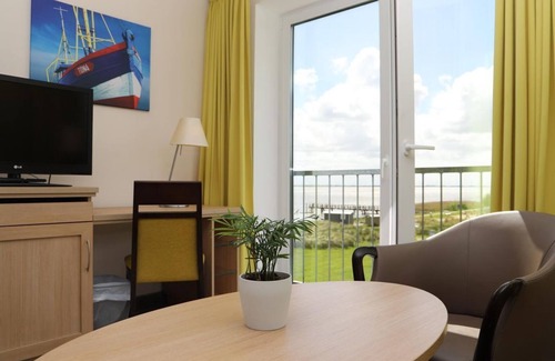 Toenning House | Double room Landside Comfort - Strandhotel Fernsicht