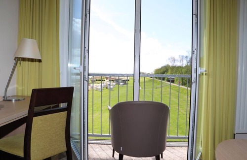 Toenning House | Double room Landside Comfort - Strandhotel Fernsicht