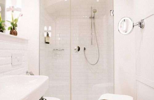 Altstadt House | Double room "medium", incl. breakfast - arthotel Blaue Gans
