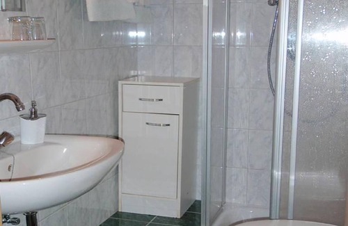 Hintersee Apartment | Double Room - Organic Farm Vorderbärnau