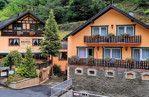 Sankt Goarshausen House | Double room, shower or bath, toilet - Hotel Café Herrmanns Mühle