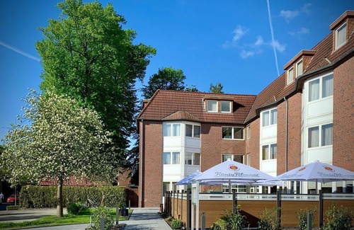 Center House | Double room, shower, WC, Superior - Hotel Stadt Aurich